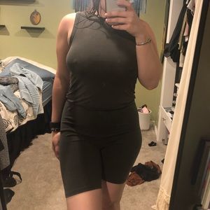 SKIMS outdoor collection onyx (dark gray)